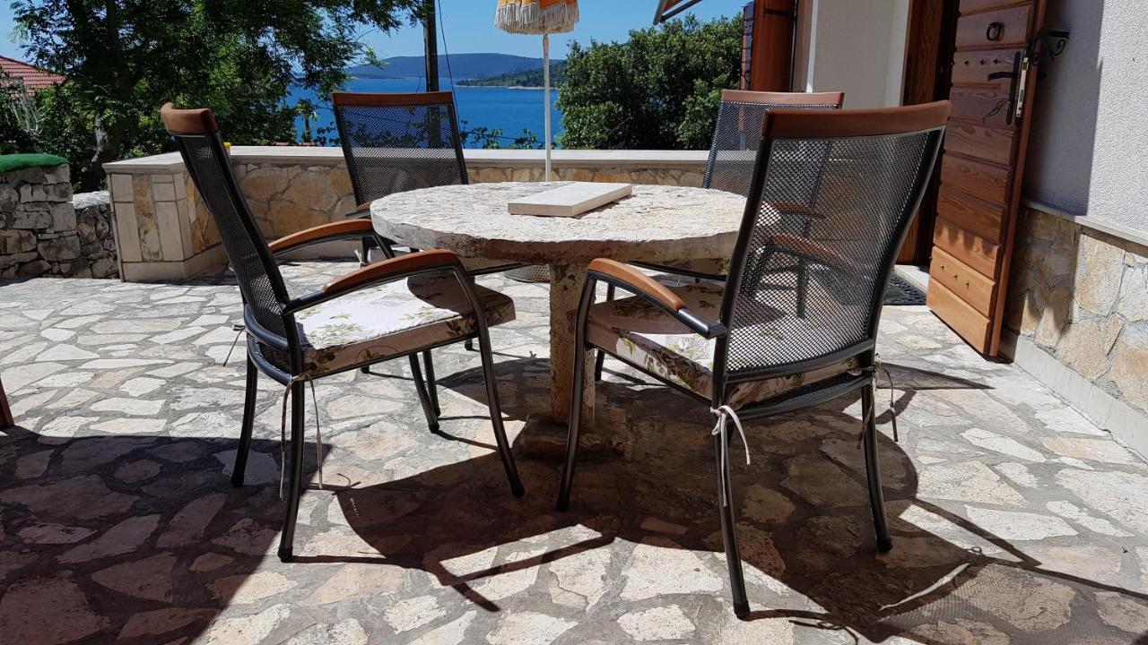 Villa Apartments Oliva Сегет-Враница Экстерьер фото