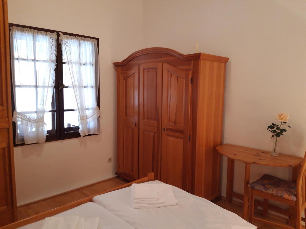 Villa Apartments Oliva Сегет-Враница Экстерьер фото