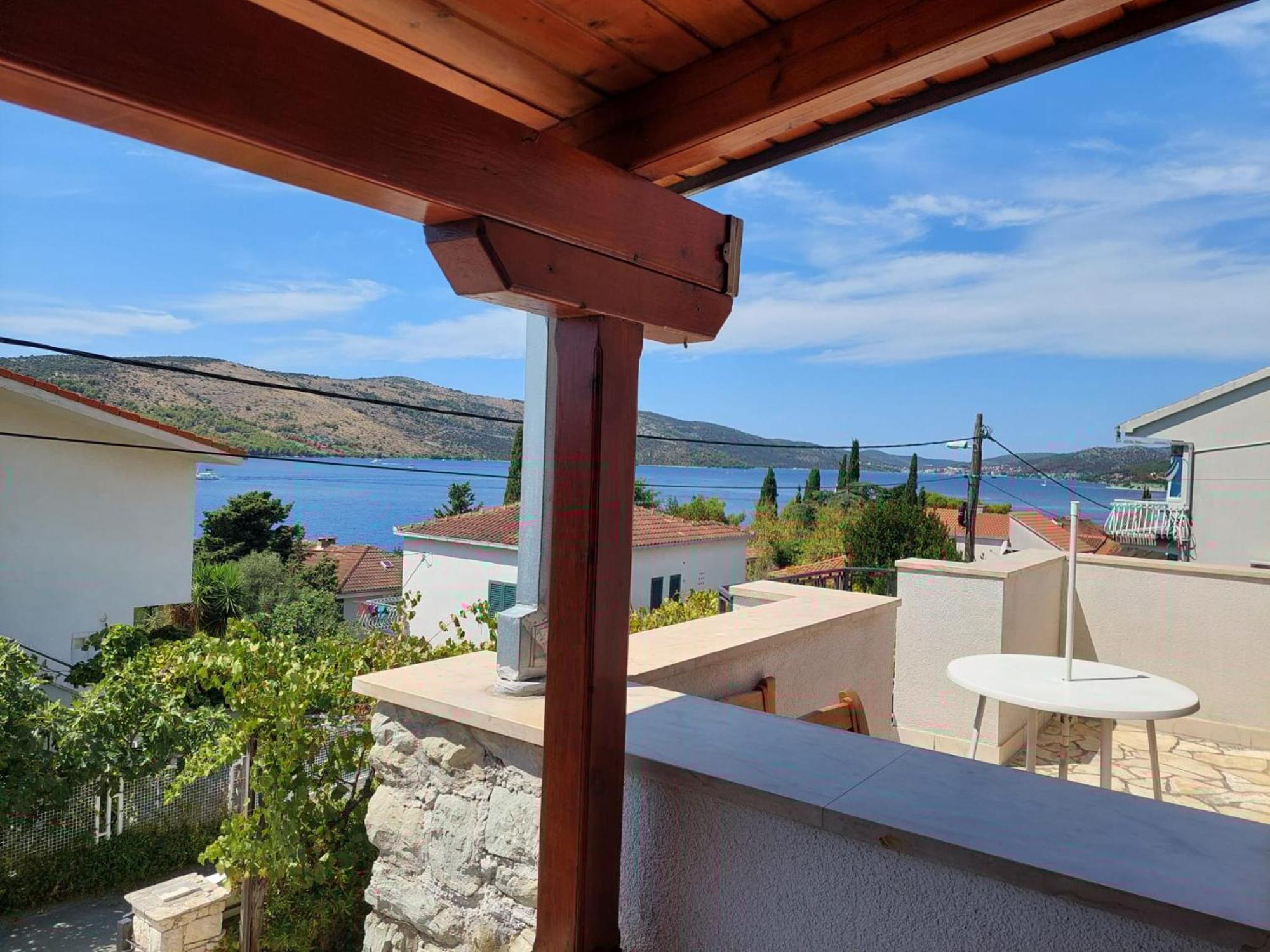 Villa Apartments Oliva Сегет-Враница Экстерьер фото